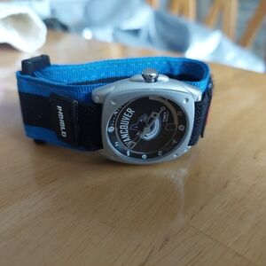 Timex Vancouver Canucks  Youth Watch Indiglo 2006